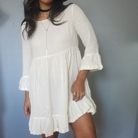 LAST ONE//EMBROIDERED DETAILS CREAM BABYDOLL DRESS - Picture 3 of 8